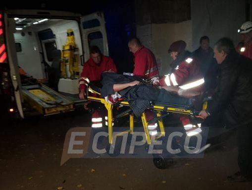 Во время взрыва возле редакции "Еспресо" ранен политолог Бала