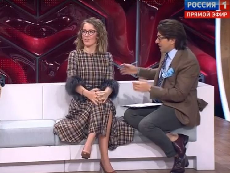 ﻿Малахов у прямому ефірі з Собчак проігнорував прізвище Навального. Відео