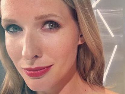 Осадчая поделилась черно-белым снимком из своего модельного прошлого