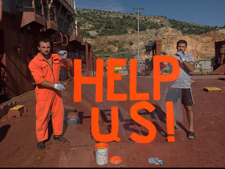 Украинские моряки почти полгода находятся на борту арестованного в Греции судна