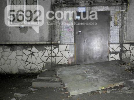 ﻿У Кам'янському обвалилися дві залізобетонні плити, один підліток загинув, двоє дістало поранення