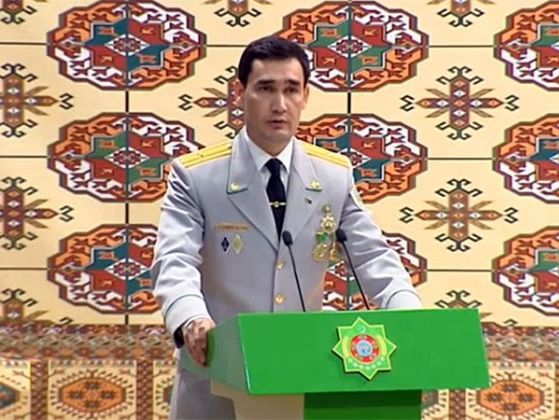 ﻿Президент Туркменістану нагородив сина медаллю імені свого батька
