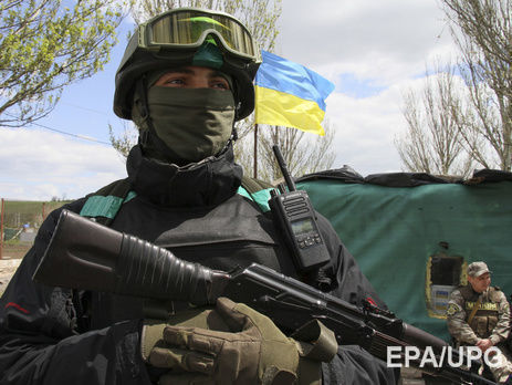 ﻿На Донбасі за добу було поранено українського військового – штаб АТО