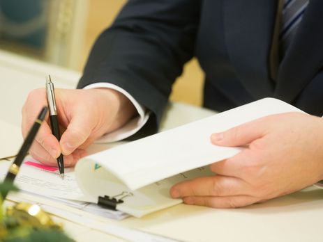 Порошенко утвердил изменения в Бюджетный кодекс относительно повышения пенсий