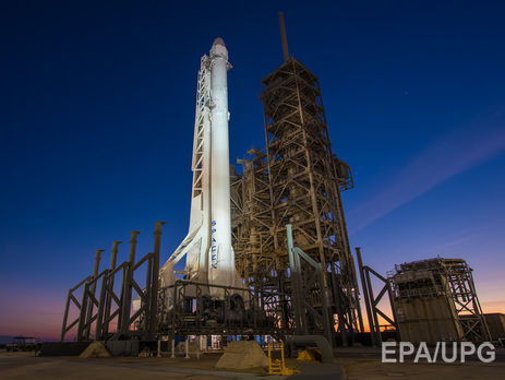 Первая ступень ракеты Falcon 9 загорелась во время приземления