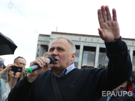 Лидера белорусской оппозиции Статкевича задержали перед поездкой в Киев