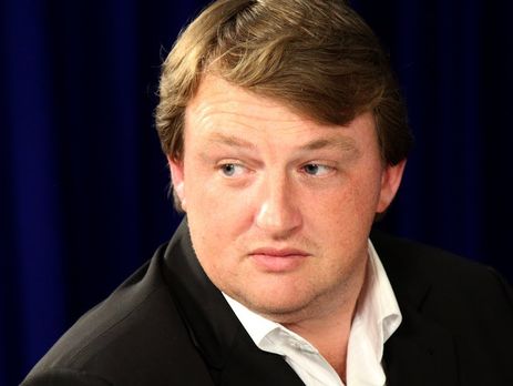 ﻿Це ж ганьба. Захищати свого сина за допомогою поліції, яка має в цей час виконувати свій обов'язок