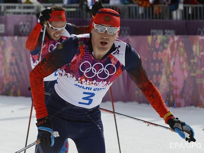 Двух российских лыжников пожизненно дисквалифицировали за допинг в Сочи