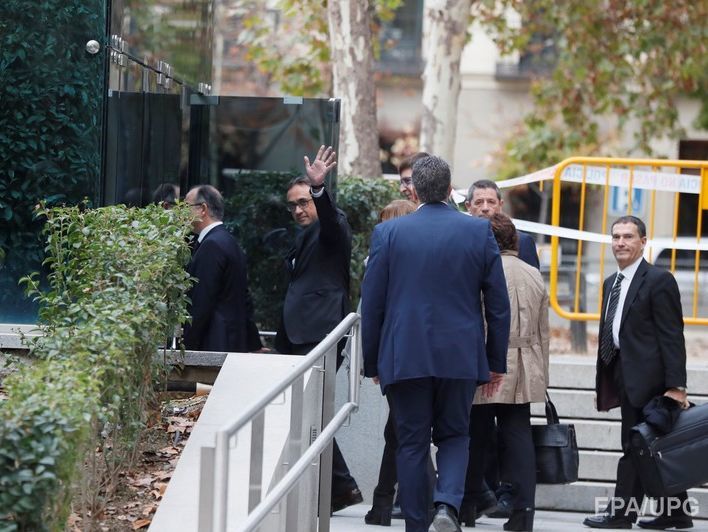 ﻿Національний суд Іспанії заарештував вісьмох членів уряду Каталонії