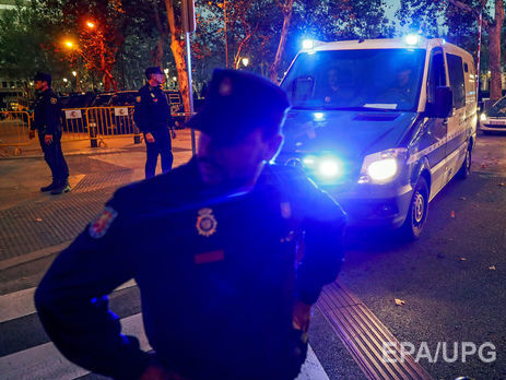 Национальный суд Испании отправил под арест членов правительства Каталонии. Фоторепортаж