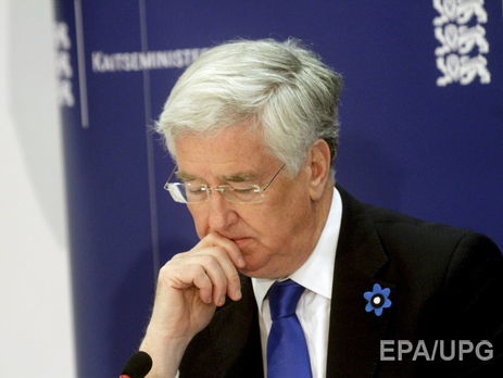 ﻿Феллон залишив пост міністра оборони Британії через звинувачення в непристойних висловлюваннях – ЗМІ