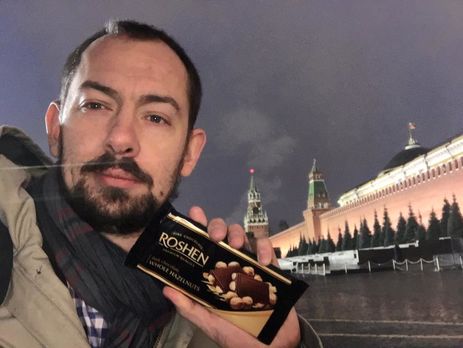 Люди, которые уничтожают собственность или портят имущество, не являются активистами. Это хулиганы