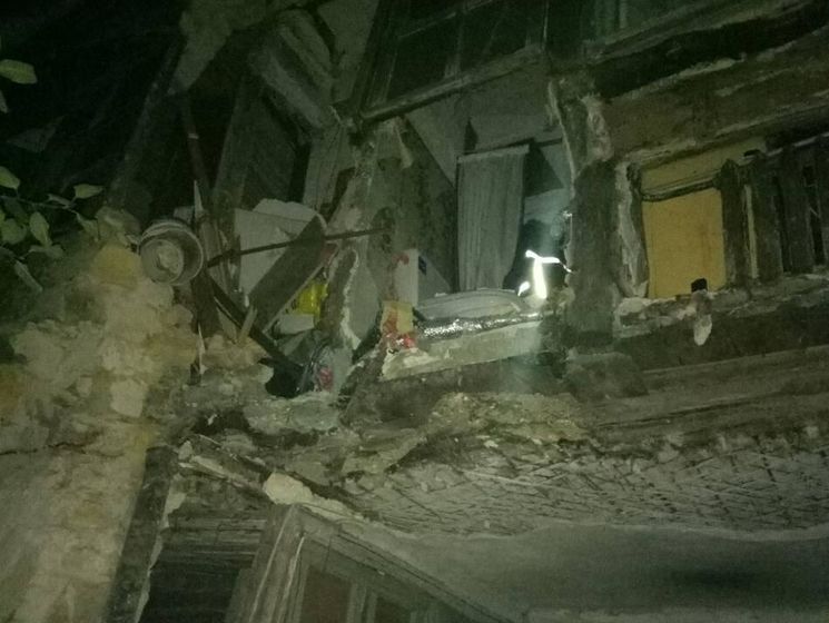 ﻿В Одесі обвалилася стіна двоповерхового житлового будинку