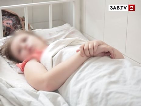 В России учитель физкультуры заставил школьницу делать кувырок, в результате чего та сломала позвоночник