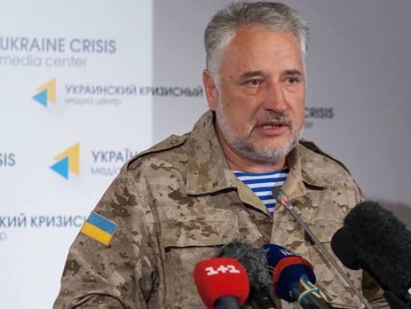 ﻿Жебрівський повідомив, що підрозділи регулярних військ РФ дислокуються у Сніжному, Донецьку і Луганську