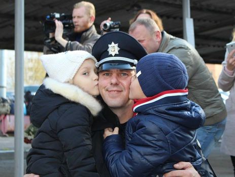 В Киеве и Одессе 174 новых полицейских приняли присягу на верность Украине. Фоторепортаж