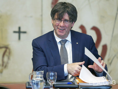 Пучдемон призвал сторонников независимости Каталонии представить единый список для выборов 21 декабря