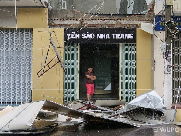 В результате тайфуна "Дэмри" во Вьетнаме погибло 44 человека