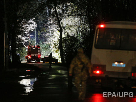 ﻿Слідів ДНК на автоматі, який було виявлено за півтора кілометра від місця розстрілу Окуєвої, немає – поліція Києва