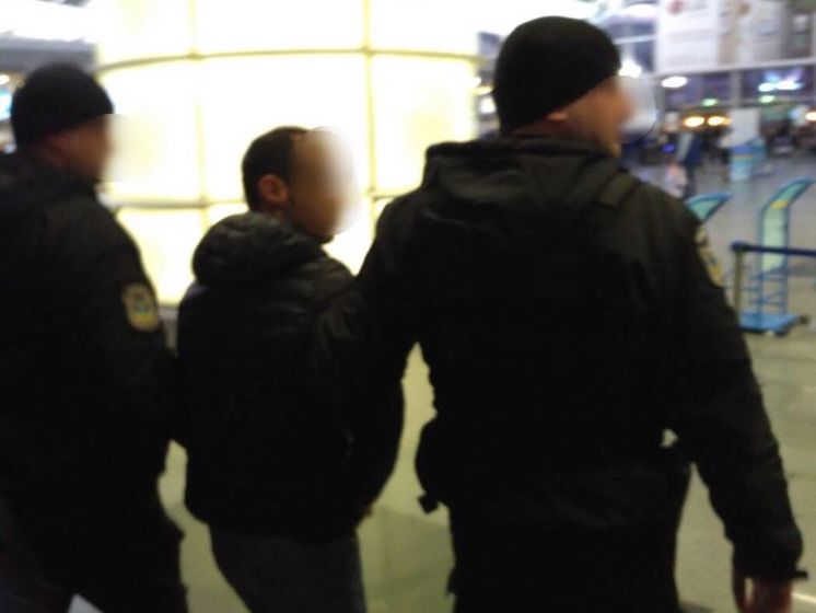 ﻿У Борисполі затримали азербайджанця, який переправляв українок за кордон для сексуальної експлуатації