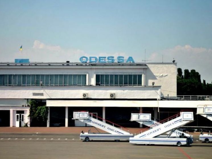﻿Сьогодні "замінували" аеропорти у дев'яти містах України