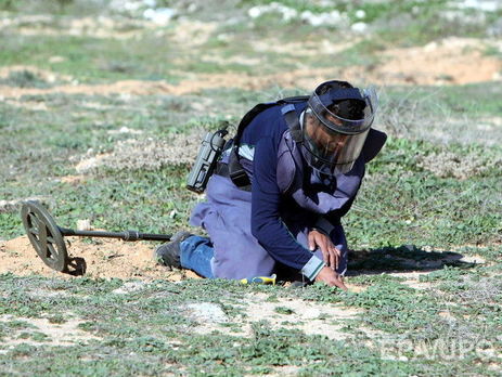﻿Німеччина надала €200 тис. на закупівлю броньовиків для розмінування Балаклії