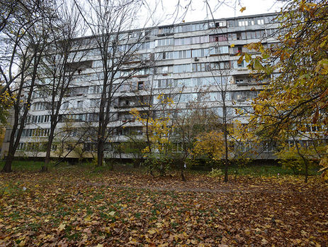 В Киеве учительница за ноги поймала соседа, выпавшего с девятого этажа