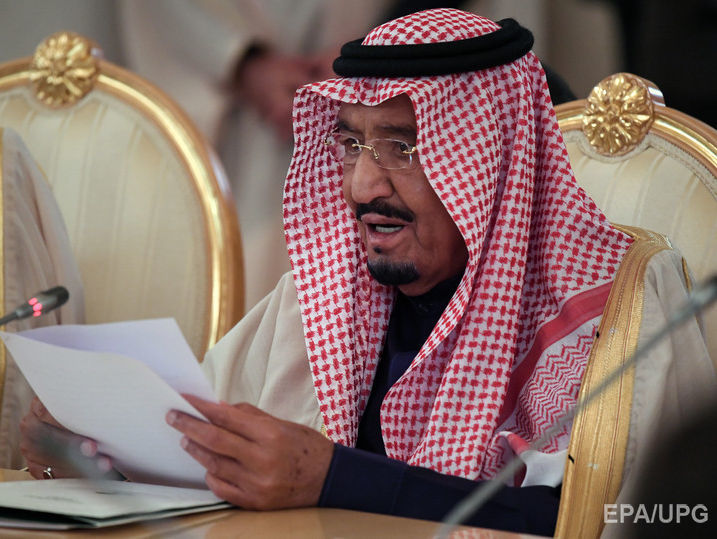 ﻿Король Саудівської Аравії не збирається відмовлятися від престолу на користь сина – Bloomberg