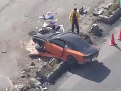﻿У Японії під час дрифт-гонок авто в'їхало у глядачів, є постраждалі