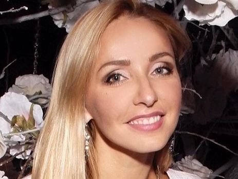 Навка показала горизонтальную стойку на руках