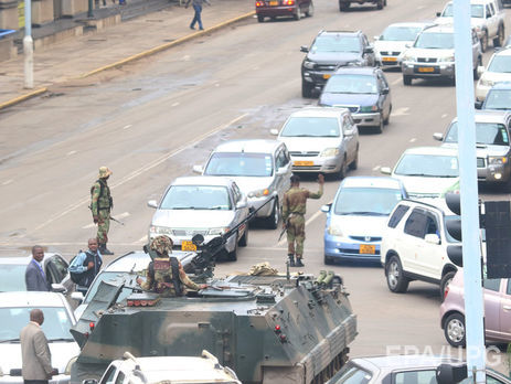 Власть в Зимбабве захватили военные. Фоторепортаж