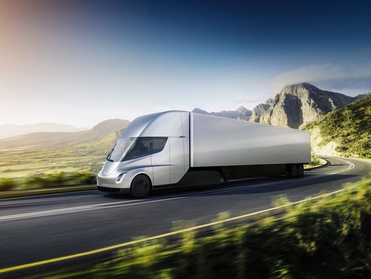 ﻿Маск продемонстрував першу безпілотну електровантажівку Tesla Semi Truck