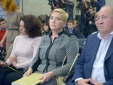 Соломатина (в центре): Как вы могли передать дело в СБУ, если знали, что разоблачители дали показания на заместителя начальника управления СБУ Карпушина?