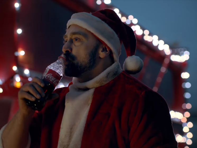 ﻿Greenpeace показала альтернативну новорічну рекламу Coca-Cola. Відео