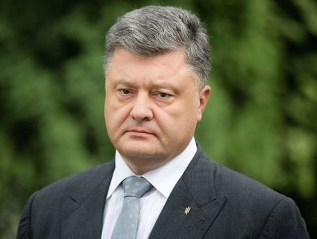 Порошенко: Мы еще не вышли из зоны турбулентности и до сих пор расплачиваемся за два десятилетия блуждания окольными путями 