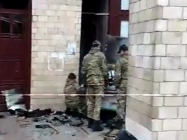 ﻿Двоє чоловіків підірвали банкомат у Харківській області – поліція