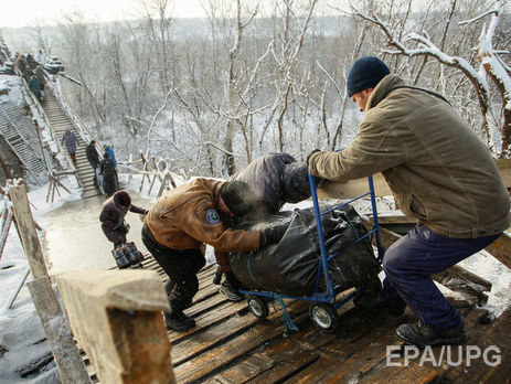 В ОБСЕ заявили, что состояние деревянных конструкций на мосту в Станице Луганской быстро ухудшается