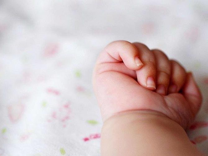 ﻿Правоохоронці розслідують побиття шестимісячної дитини в Донецькій області