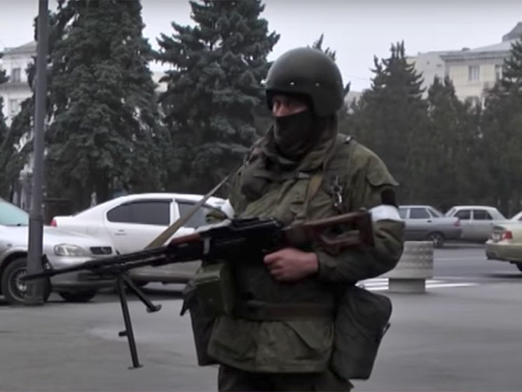 ﻿У Луганську розстріляли "швидку", є загиблі і поранені – журналіст