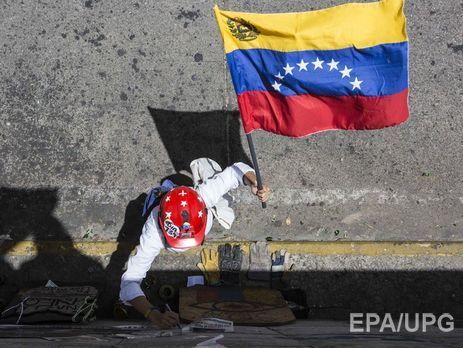 ﻿Інфляція у Венесуелі перевищила 4000% – експерт