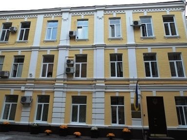 ﻿Екс-судді Овчаренко, підозрюваній у даванні хабара Холодницькому, зменшили заставу