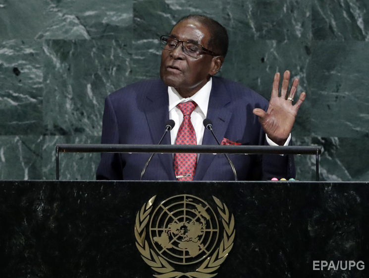 ﻿Мугабе до кінця життя отримуватиме в Зімбабве зарплату $150 тис. – The Guardian