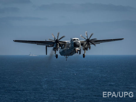 Трое американских военнослужащих погибли в результате крушения самолета над Филиппинским морем – ВМС США