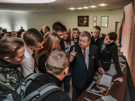 Поплавский презентовал в Варшаве свою книгу 