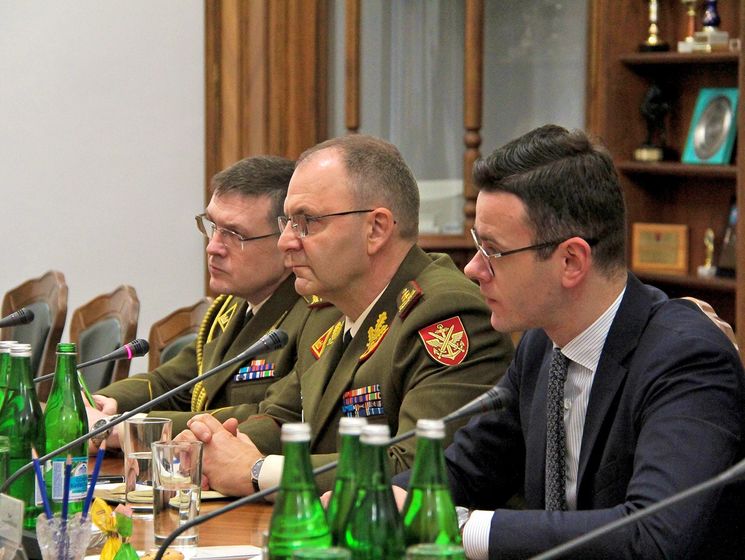﻿Полторак та начальник об'єднаного штабу ЗС Литви обговорили надання Вільнюсом Києву чергової партії зброї