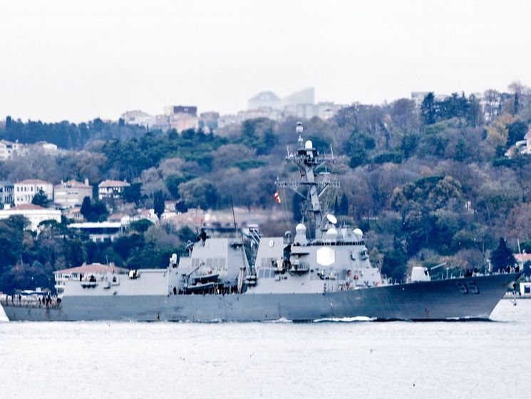 Вошедший в Черное море ракетный эсминец ВМС США направляется в Одессу