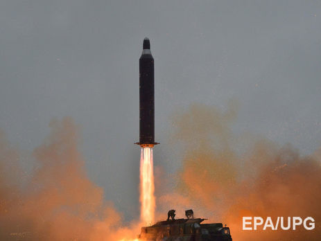 ﻿Кім Чен Ин заявив, що запуск ракети "Хвасон-15" став завершенням створення ядерних сил КНДР