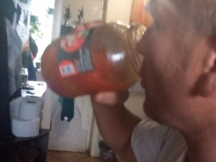 Школьник в России завел аккаунт в Instagram 