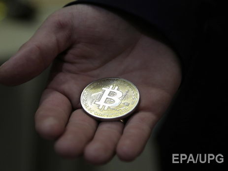 Курс биткоина обвалился ниже $10 тысяч и снова начал расти