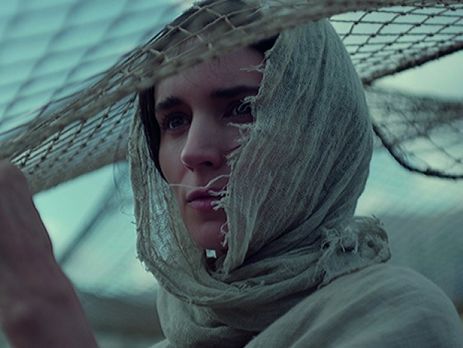 Руни Мара исполнила роль святой в фильме 